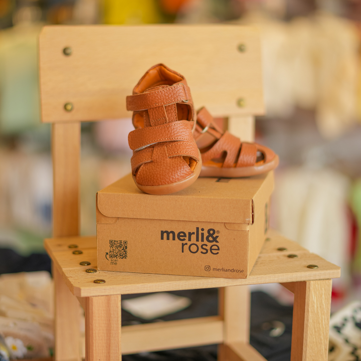 Merli&Rose Ortopedik Deri Sandalet – Kahverengi