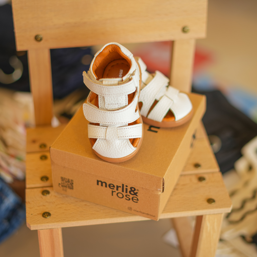 Merli&Rose Ortopedik Deri Sandalet – Beyaz