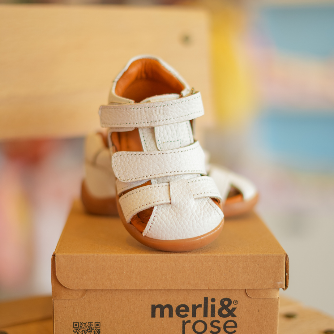 Merli&Rose Ortopedik Deri Sandalet – Beyaz