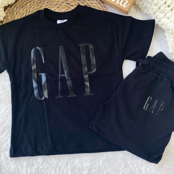 Gap Siyah Takım